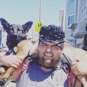 Meet your Posher, Moises